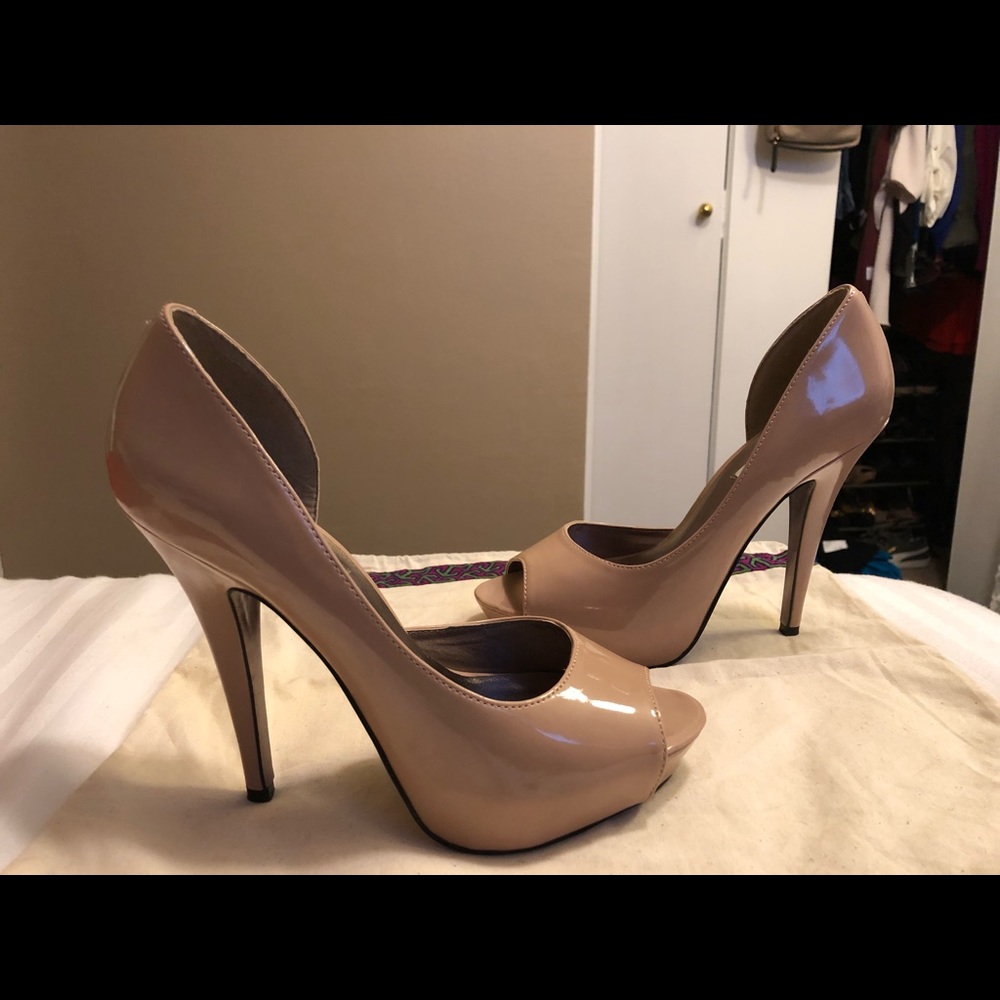 Steve Madden Nude Peep Toe Platform Heel